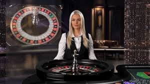 Fitur auto-spin dan penyesuaian kecepatan di Bikini Paradise super vegas